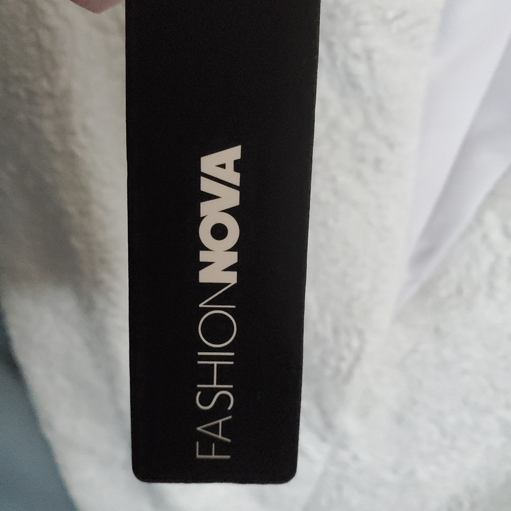 Fashion Nova  white strapless dress w mesh at bodice sz XL. - Picture 13 of 16